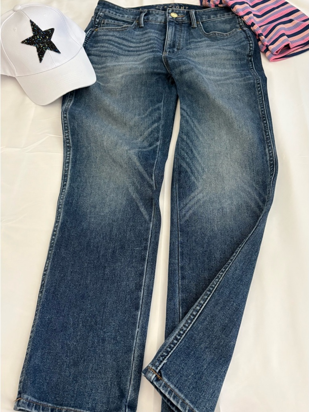 WHITE HOUSE Black The Straight Crop Women’s Size 4 HR Classic Jeans Soft Cotton